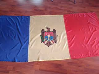 Продам флаг Молдавии. Большого размера для зданий для флагштоков.