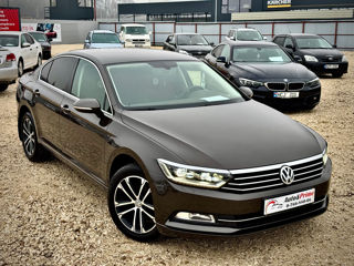 Volkswagen Passat foto 2