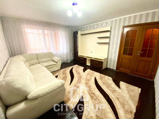 Apartament cu 4 camere, 92 m², Buiucani, Chișinău foto 1