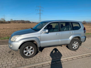 Toyota Land Cruiser Prado foto 2