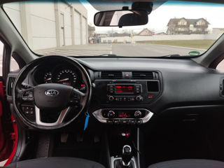 Kia Rio foto 8