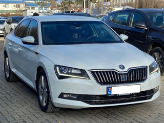 Skoda Superb foto 4