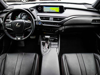 Lexus UX фото 7