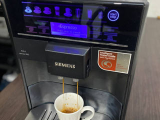 Кофемашина Siemens EQ.6 Plus S400 с сенсорным экраном