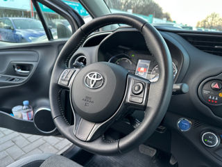 Toyota Yaris foto 14