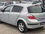 Opel Astra foto 9