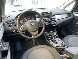 BMW 2 Series foto 6