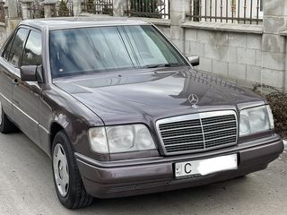 Mercedes Series (W124) foto 8