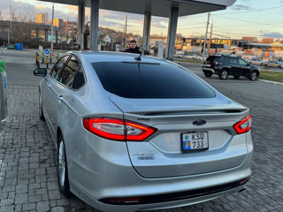 Ford Fusion foto 6