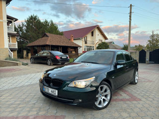 BMW 5 Series foto 2