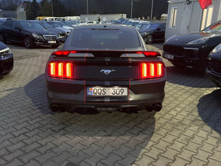 Ford Mustang foto 5