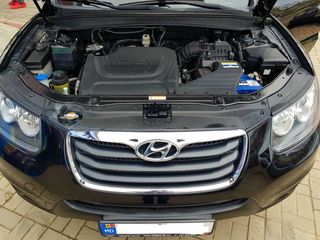 Hyundai Santa FE foto 1