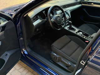 Volkswagen Passat foto 7