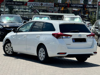 Toyota Auris foto 5