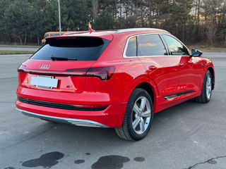 Audi E-tron Sportback foto 7