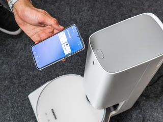 Aspirator robot Samsung curăță efectiv foto 4