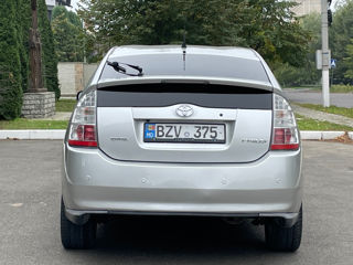 Toyota Prius foto 5