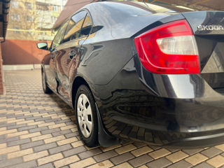 Skoda Rapid фото 3