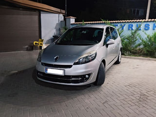 Renault Grand Scenic foto 1