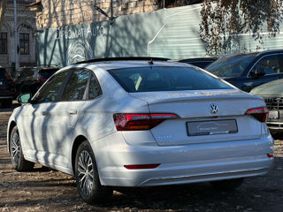 Volkswagen Jetta foto 7