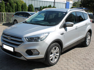 Ford Kuga foto 1