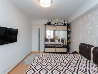 Apartament cu 2 camere, 75 m², Poșta Veche, Chișinău foto 2