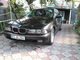 BMW 5 Series foto 1