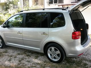 Volkswagen Touran foto 4