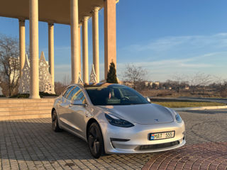 Tesla Model 3 foto 10