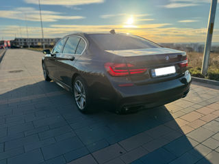 BMW 7 Series foto 4