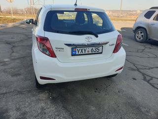 Chirie auto Prakat auto Chisinau dacia prius golf skoda toyota yaris foto 3