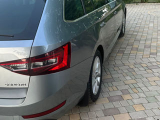 Skoda Superb foto 5