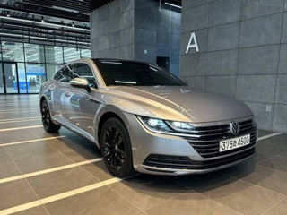 Volkswagen Arteon foto 1