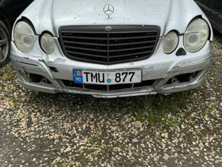 Mercedes E-Class foto 1