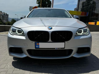 BMW 5 Series foto 4