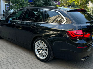 BMW 5 Series foto 5