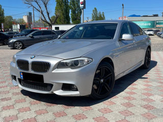 BMW 5 Series foto 1