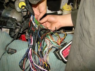 Диагностика и ремонт электронных систем автомобилей foto 2