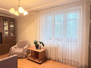 2-комн. кв., 54 м², 3/5 эт.