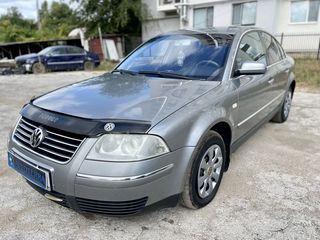 Volkswagen Passat foto 3