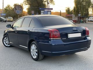 Toyota Avensis foto 3