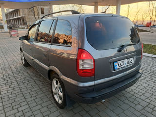 Opel Zafira foto 6