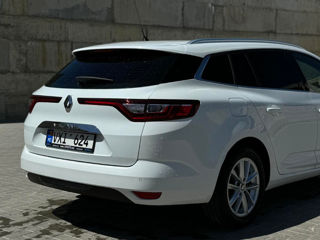 Renault Megane foto 2