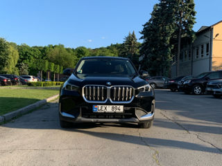 BMW iX1 foto 2