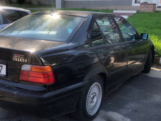 BMW 3 Series foto 4