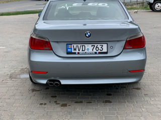 BMW 5 Series foto 3