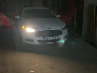 Pese Ford Fusion