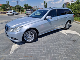 Mercedes E-Class foto 2