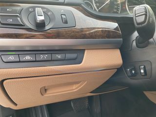 BMW 7 Series foto 15