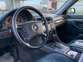 BMW 7 Series foto 7